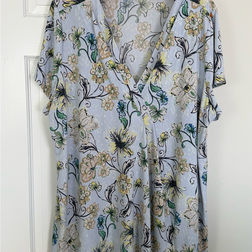 Lane Bryant Multicolor Floral V-Neck Blouse